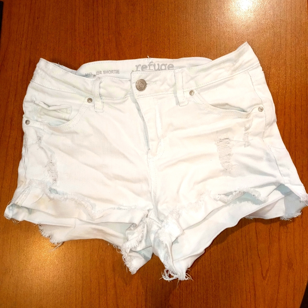 ☘️4/$20. Refuge distressed shorts
